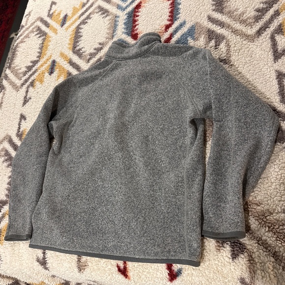 Men’s Patagonia Quarter Zip Neck Fleece - Picture 2 of 3